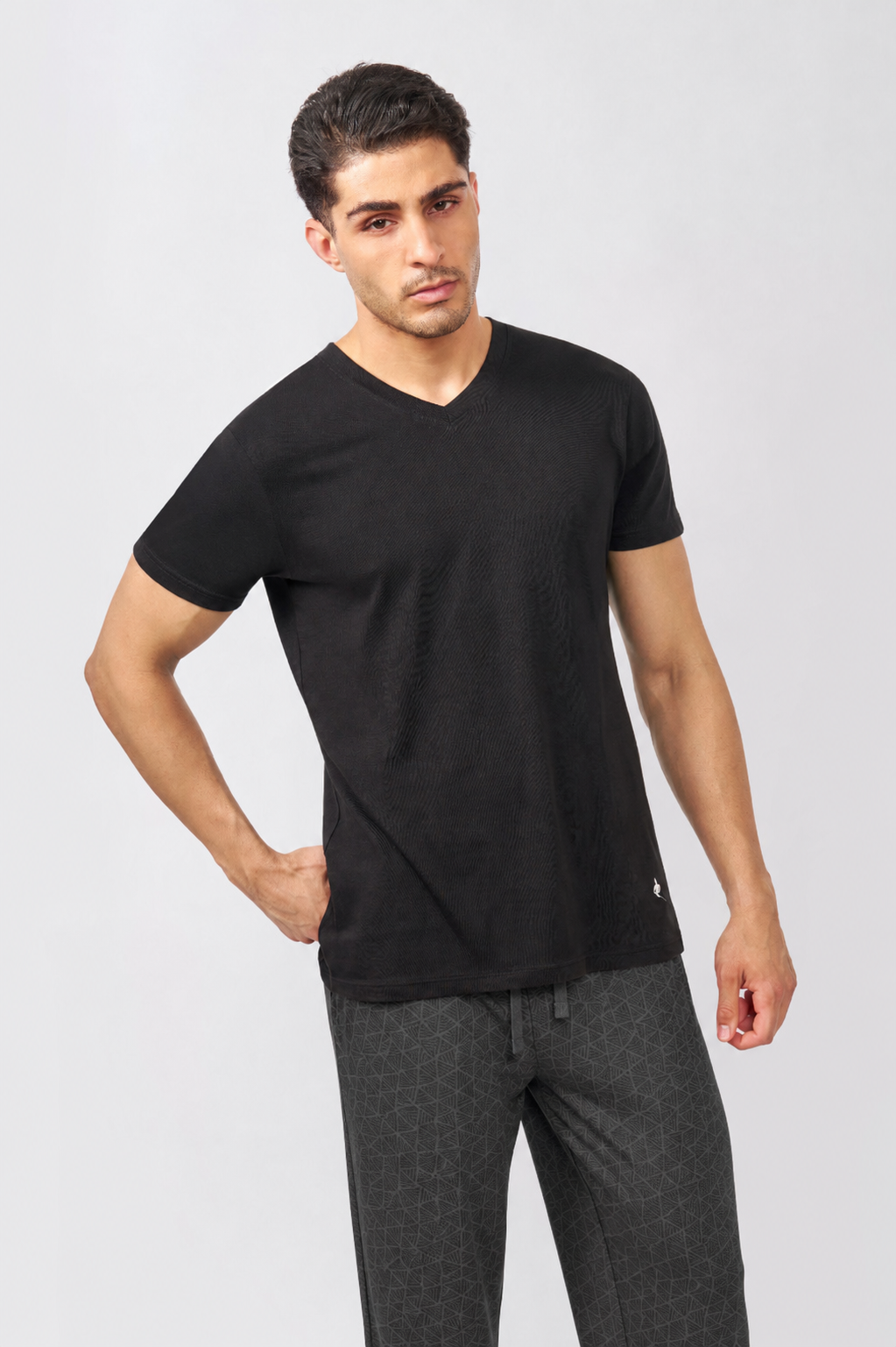 Men's Essentials - AeroCot V-Neck Undershirt - Onyx Black